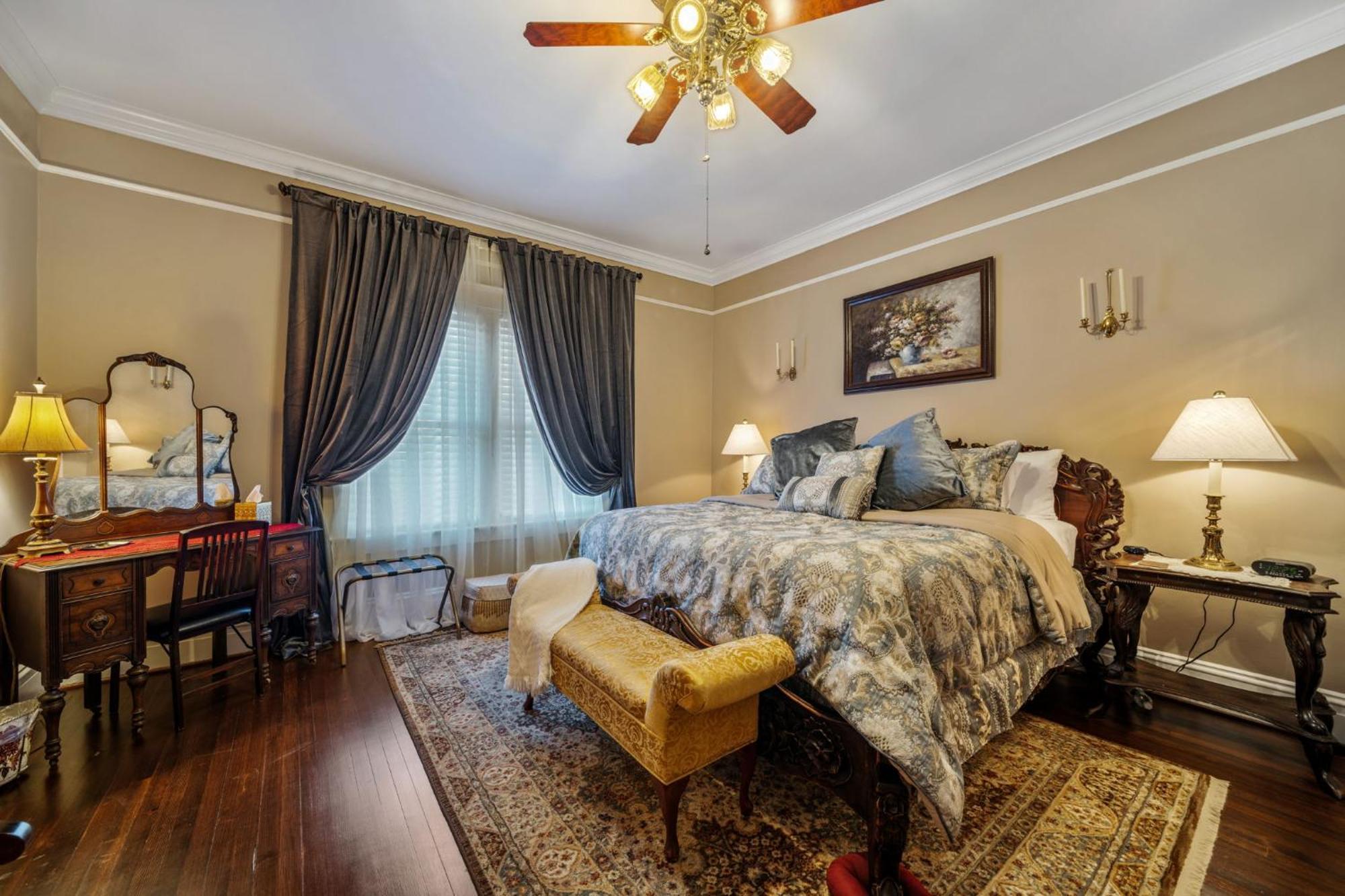 The Inn On Front Street Стейтсвилл Экстерьер фото
